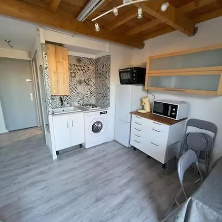6 Personnes 200m De La ,draps Et Serviettes Non Fournies Apartment *